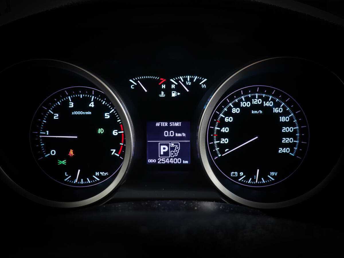 Купить Toyota Land Cruiser с пробегом. Фото: #16