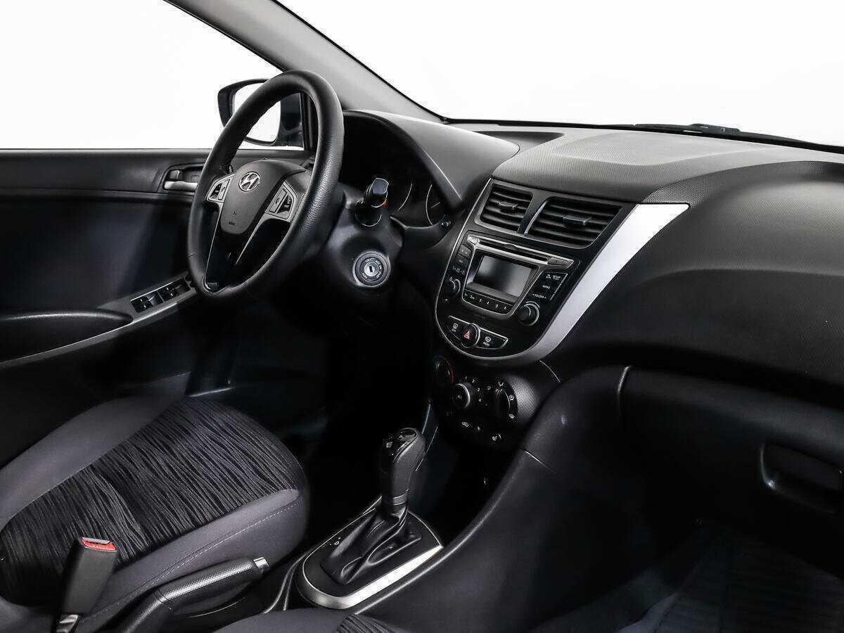 Купить Hyundai Solaris с пробегом. Фото: #10
