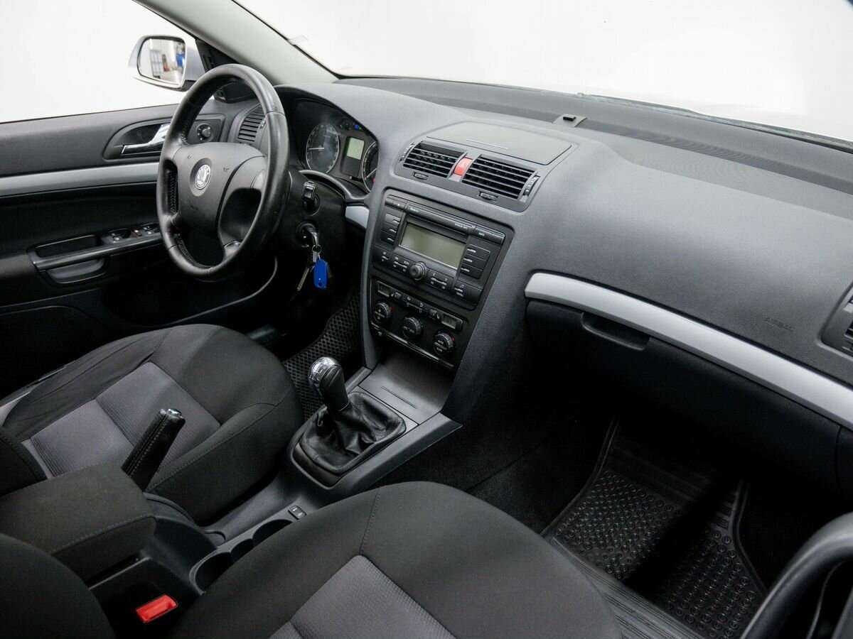 Купить Skoda Octavia с пробегом. Фото: #5