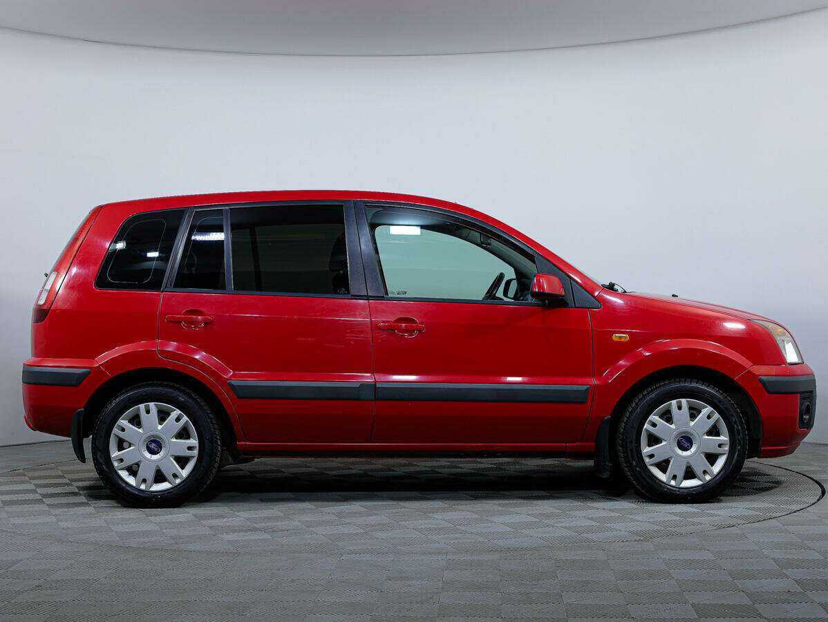 Купить Ford Fusion с пробегом. Фото: #3