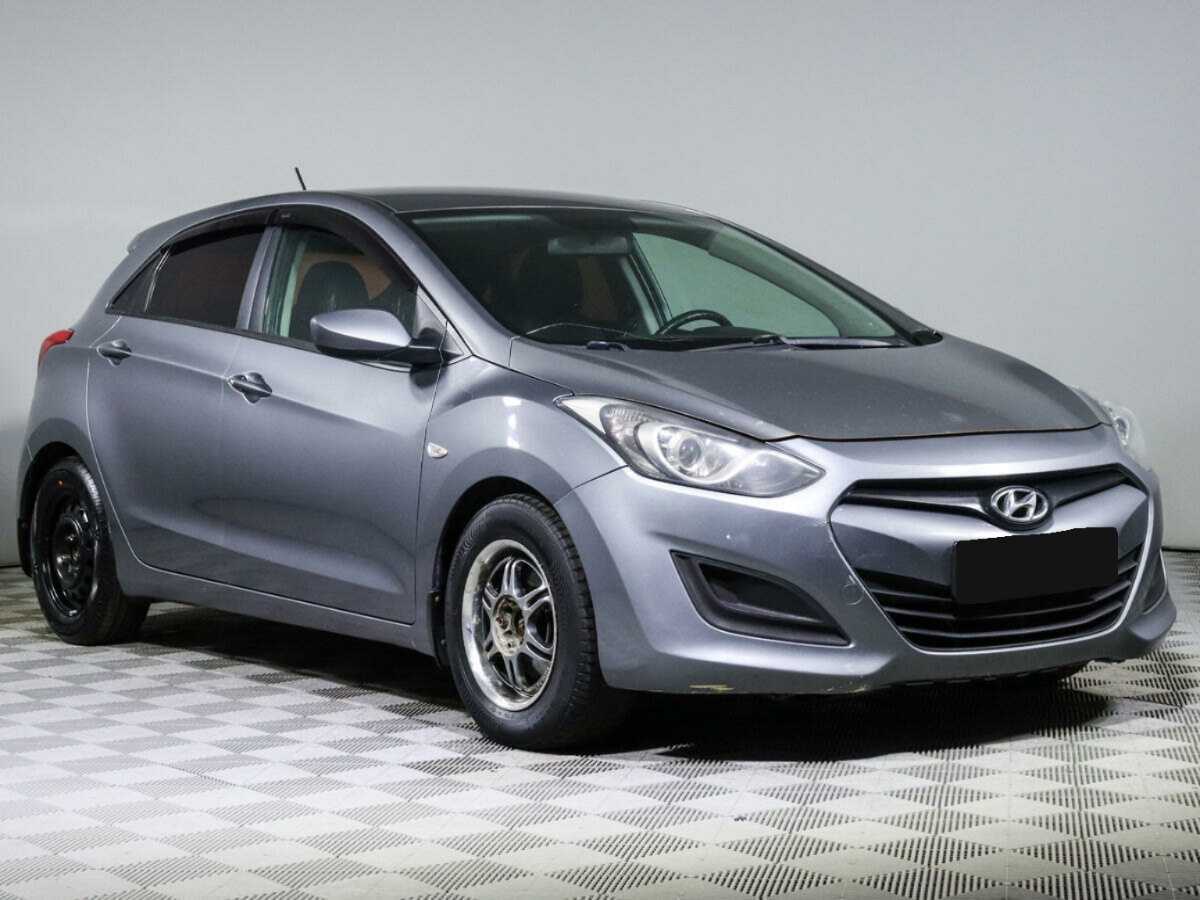 Купить Hyundai i30 с пробегом. Фото: #2