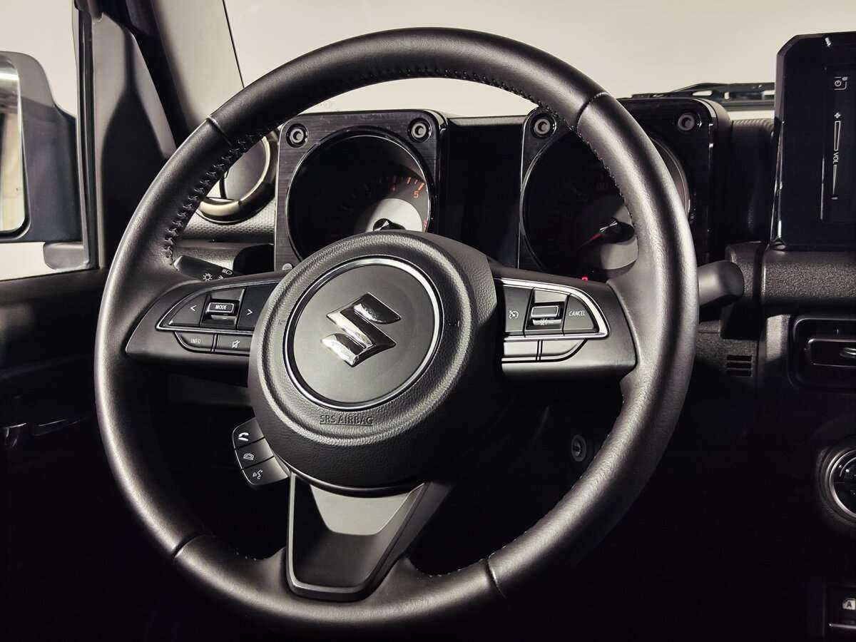 Купить Suzuki Jimny с пробегом. Фото: #11