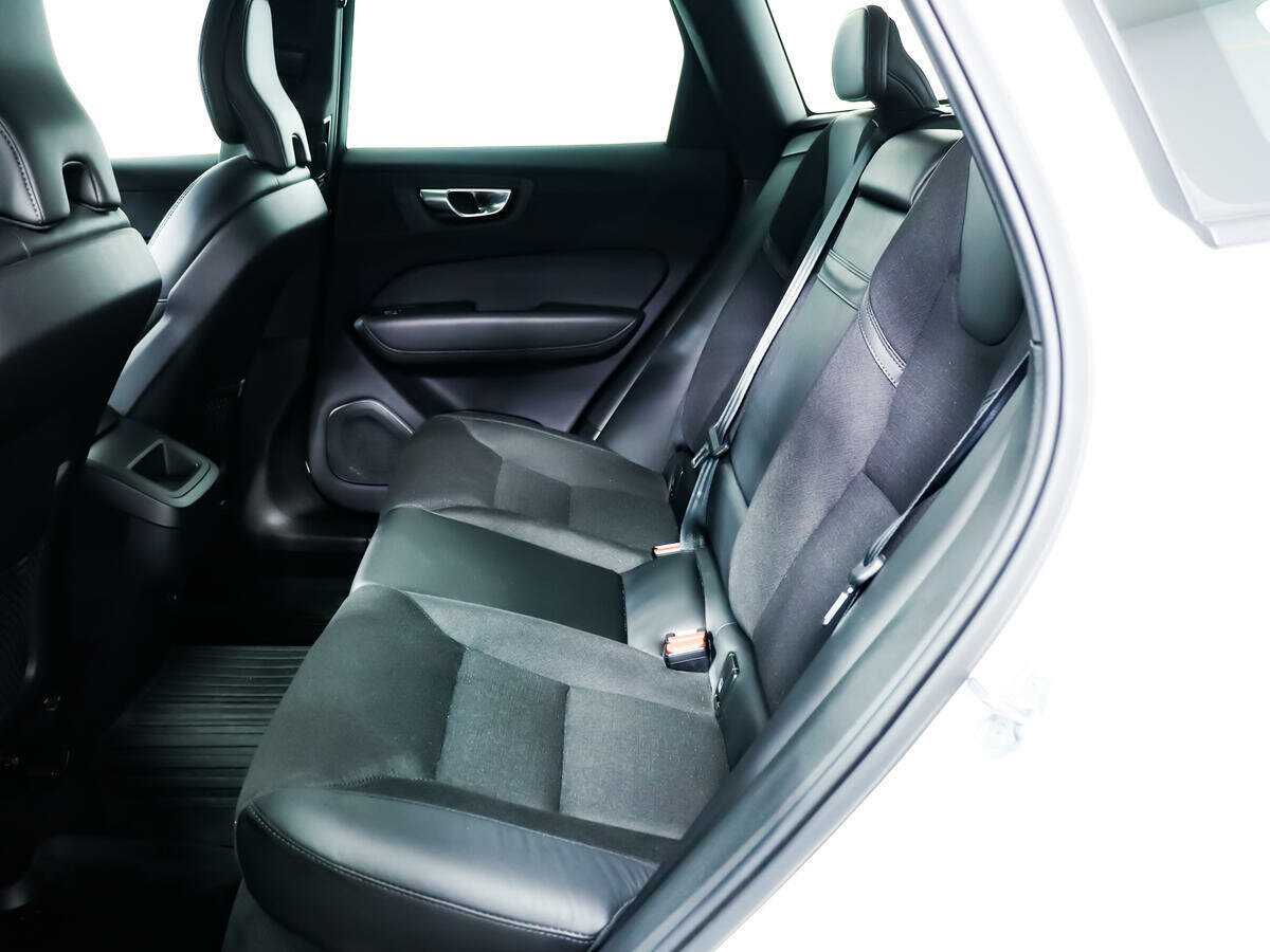 Купить Volvo XC60 с пробегом. Фото: #11