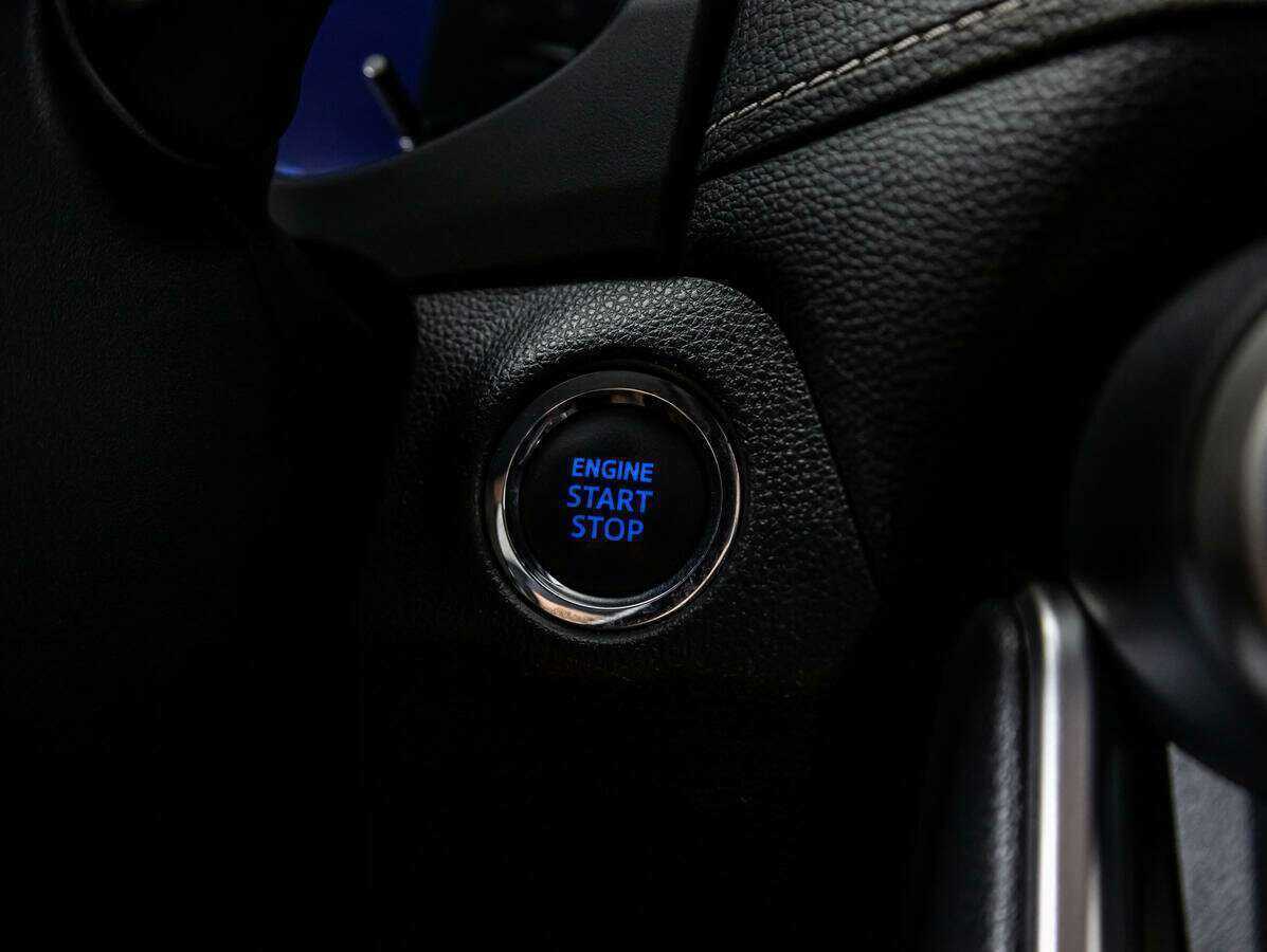 Купить Toyota RAV4 с пробегом. Фото: #16