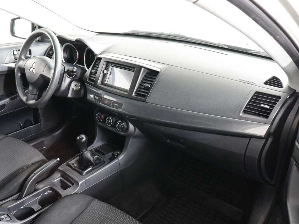Купить Mitsubishi Lancer с пробегом. Фото: #5