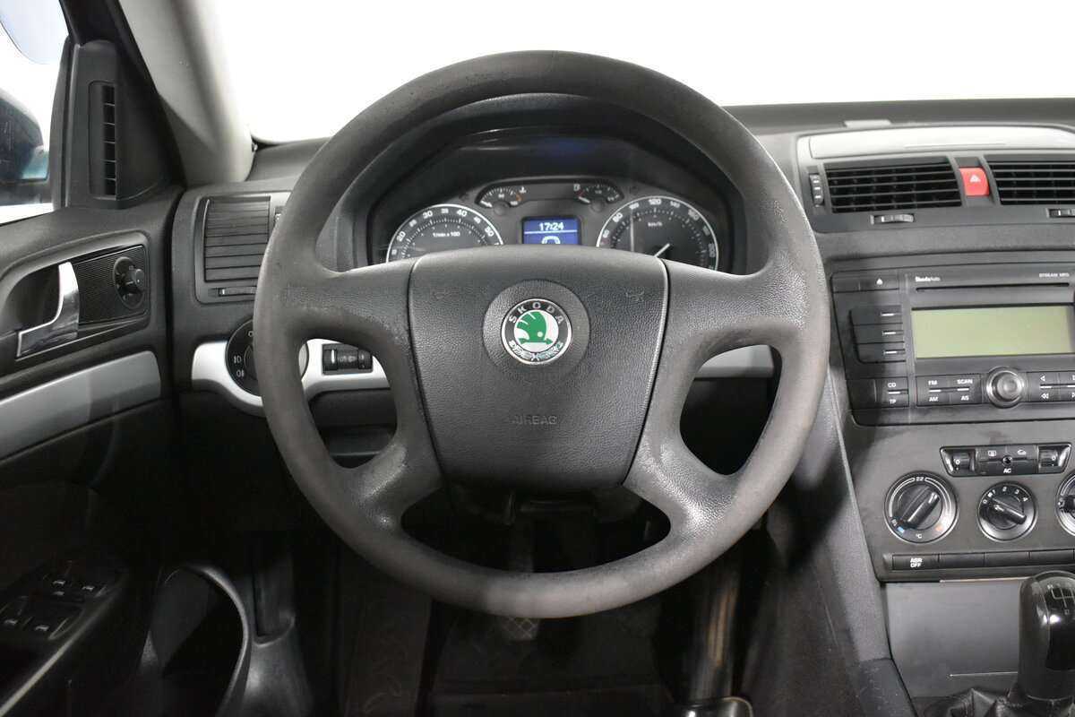 Купить Skoda Octavia с пробегом. Фото: #13