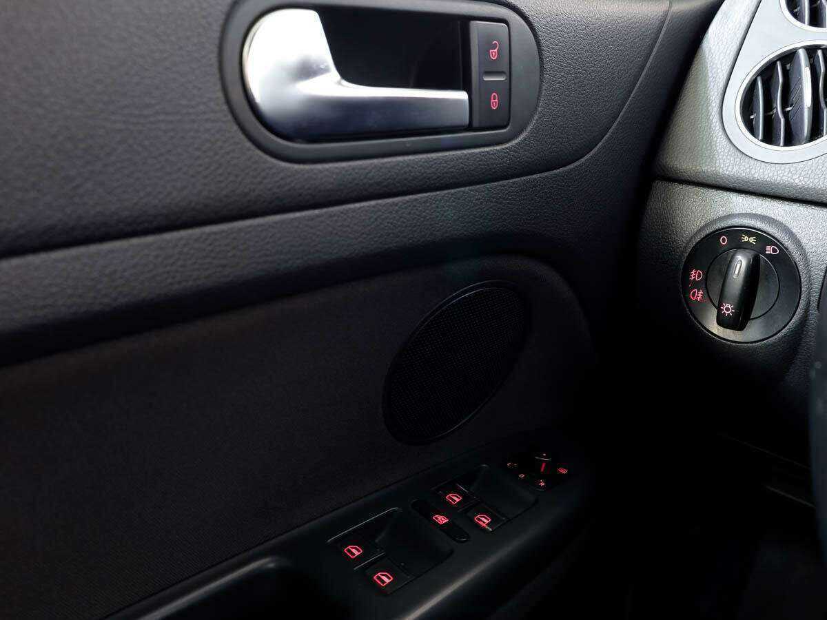 Купить Volkswagen Golf Plus с пробегом. Фото: #15