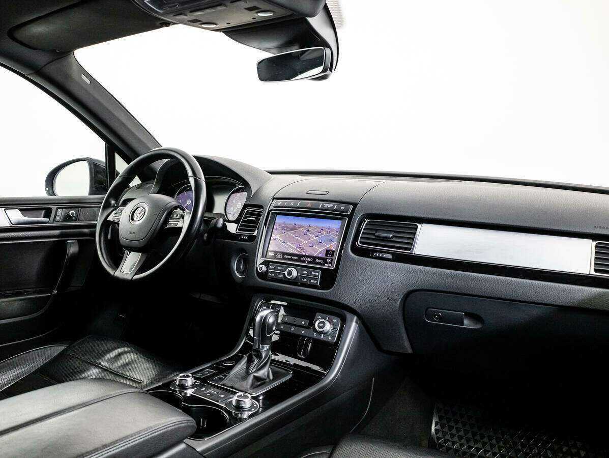 Купить Volkswagen Touareg с пробегом. Фото: #6