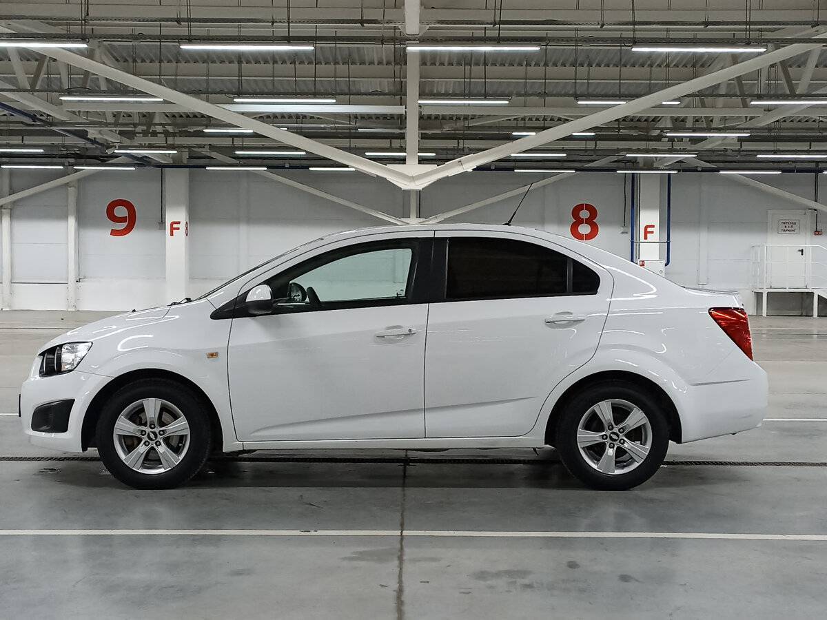 Купить Chevrolet Aveo с пробегом. Фото: #7