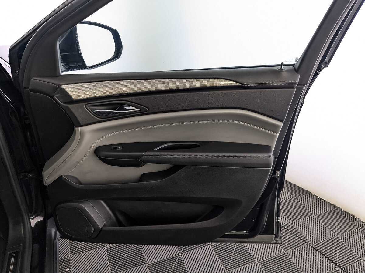 Купить Cadillac SRX с пробегом. Фото: #20