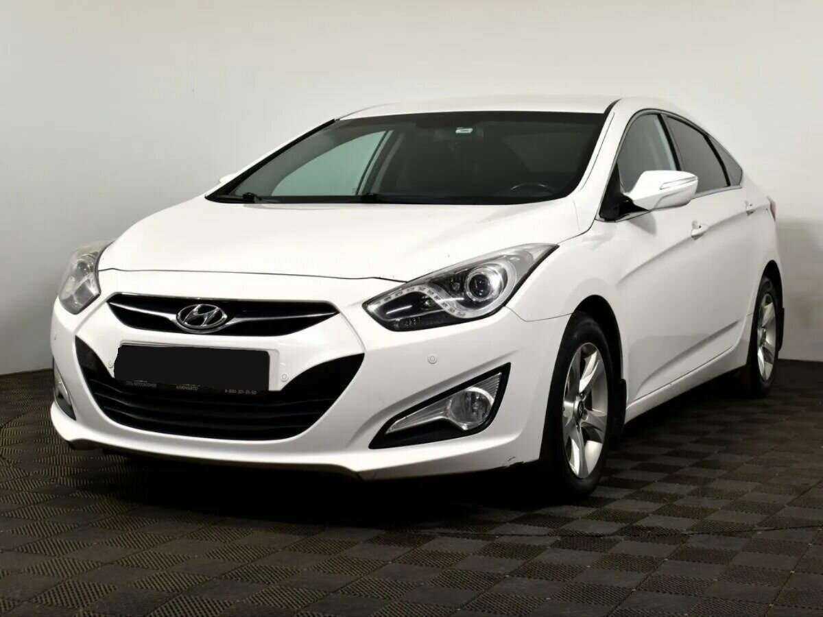 Купить Hyundai i40 с пробегом. Посмотреть фото