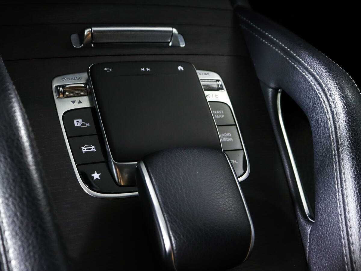 Купить Mercedes-Benz GLE с пробегом. Фото: #18