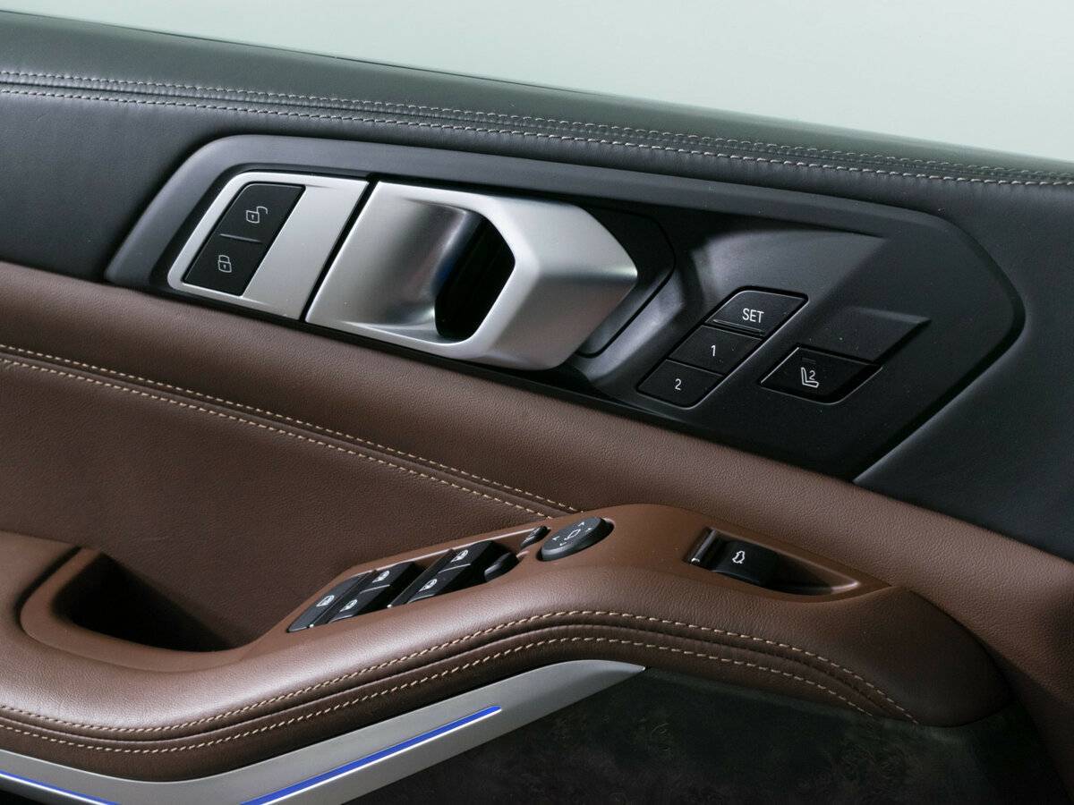 Купить BMW X5 с пробегом. Фото: #22