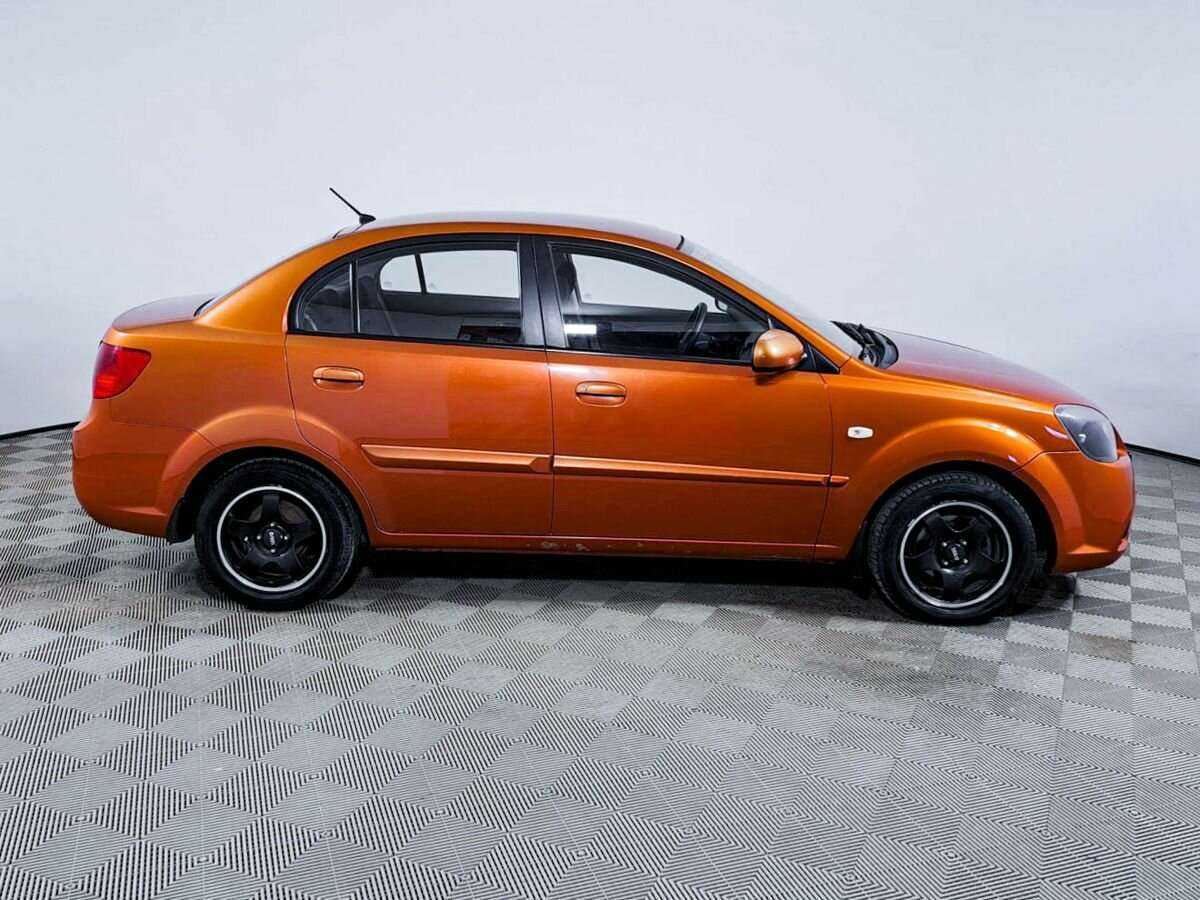 Купить Kia Rio с пробегом. Фото: #3