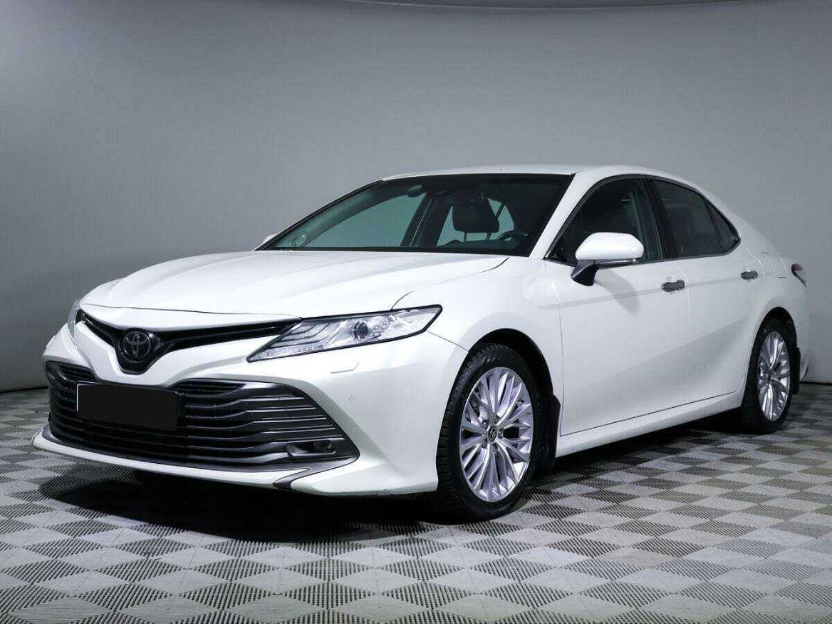 Купить Toyota Camry с пробегом. Посмотреть фото