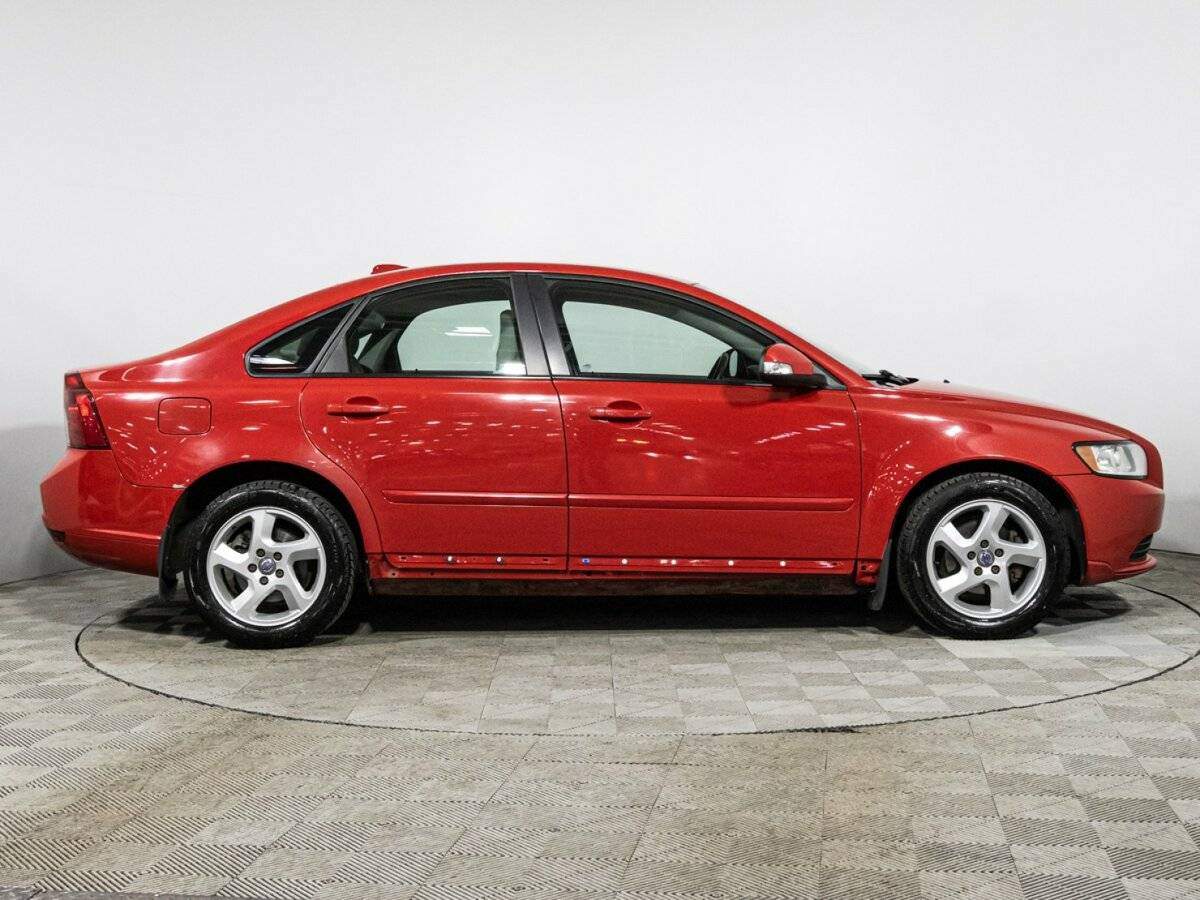 Купить Volvo S40 с пробегом. Фото: #3