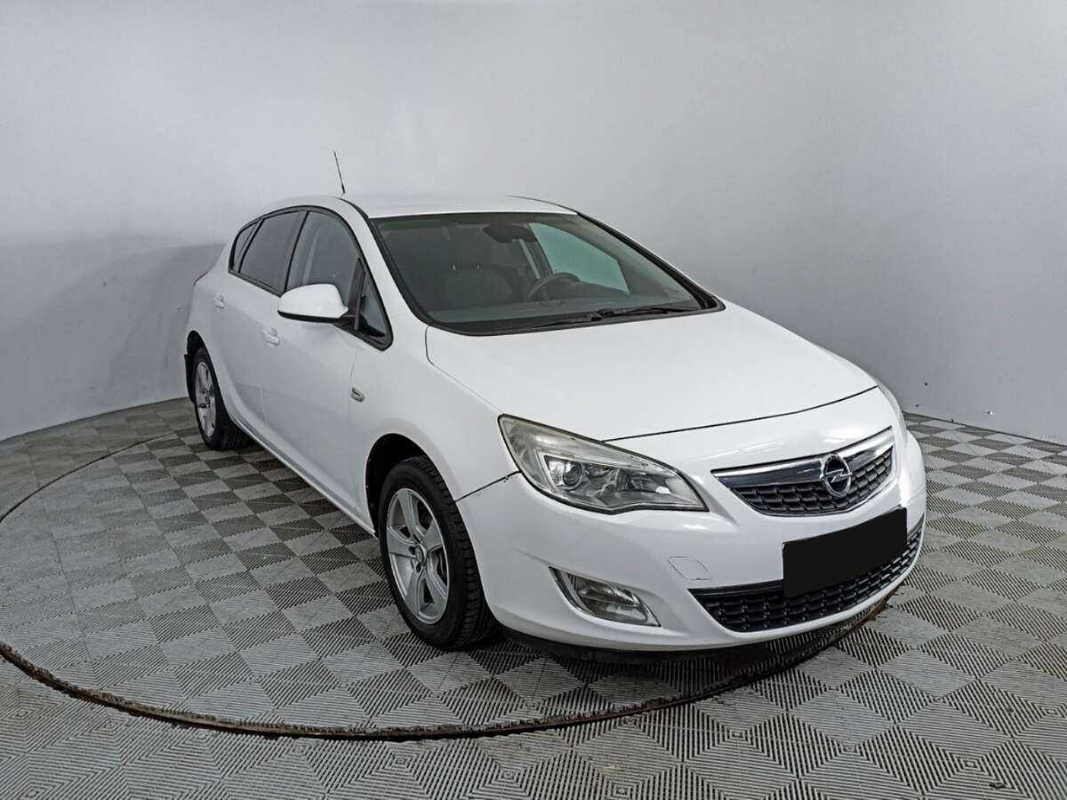 Купить Opel Astra с пробегом. Фото: #2