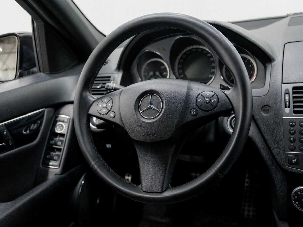 Купить Mercedes-Benz C-Класс с пробегом. Фото: #10