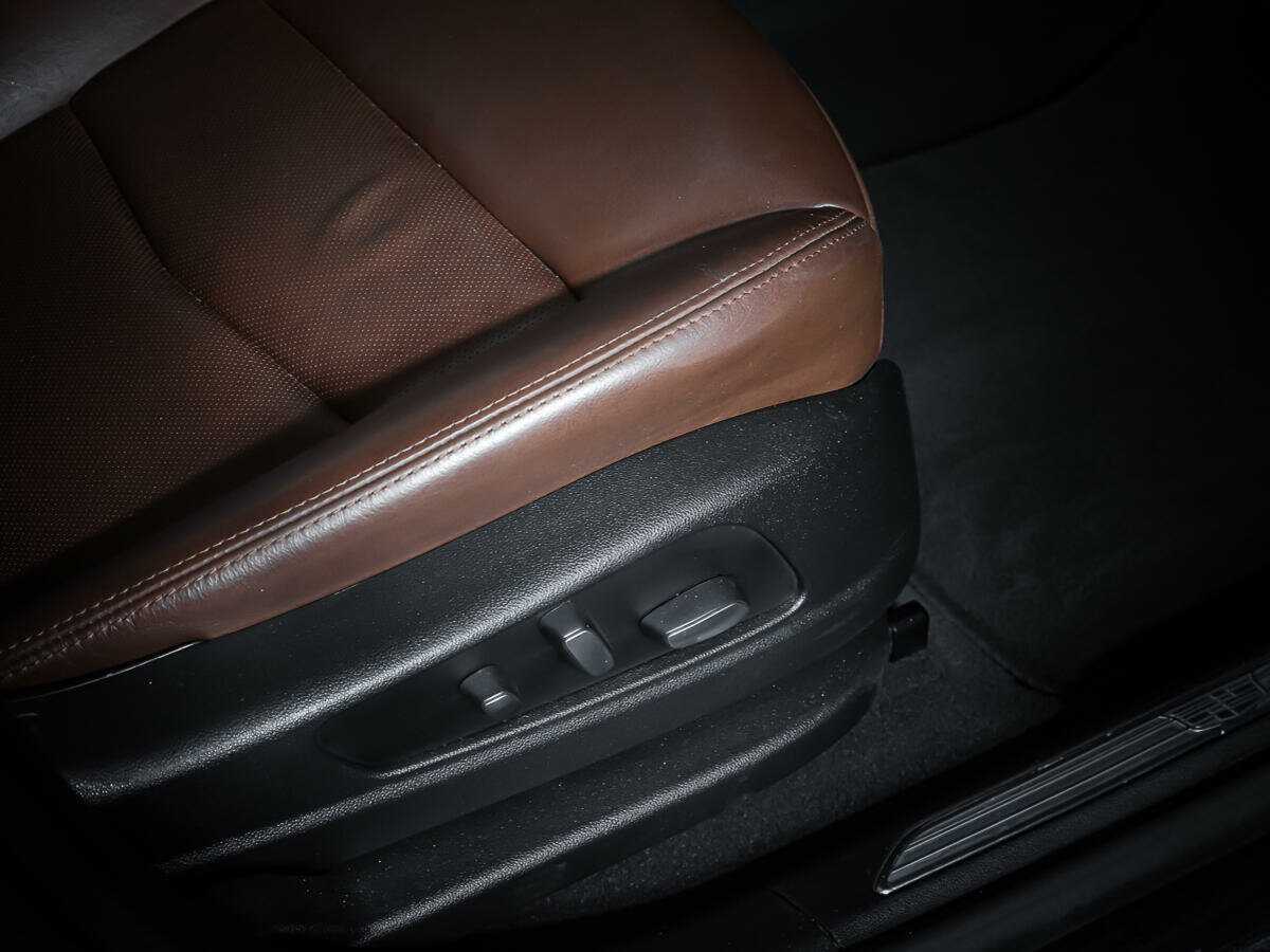 Купить Cadillac XT5 с пробегом. Фото: #14