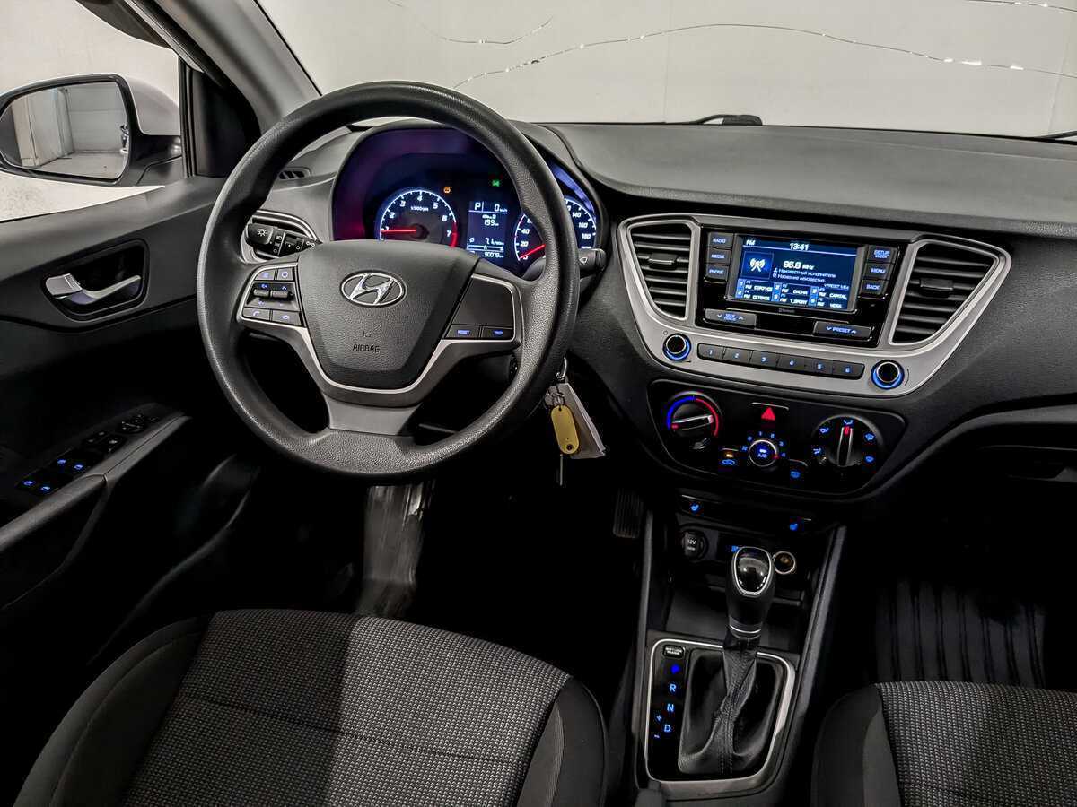 Купить Hyundai Solaris с пробегом. Фото: #27
