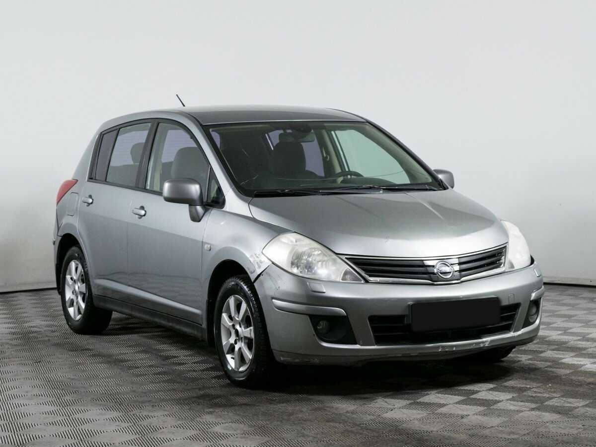 Купить Nissan Tiida с пробегом. Фото: #2