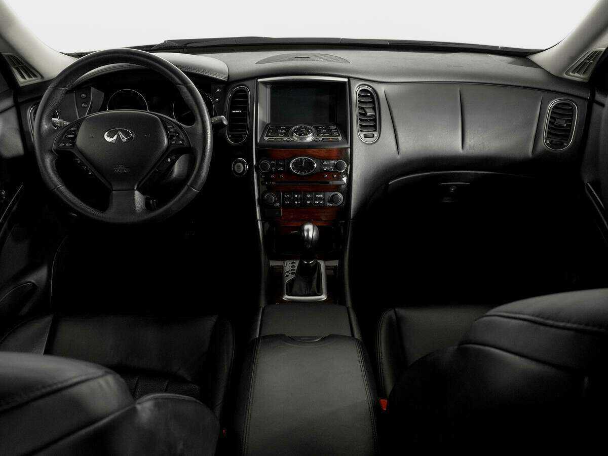 Купить Infiniti QX50 с пробегом. Фото: #11