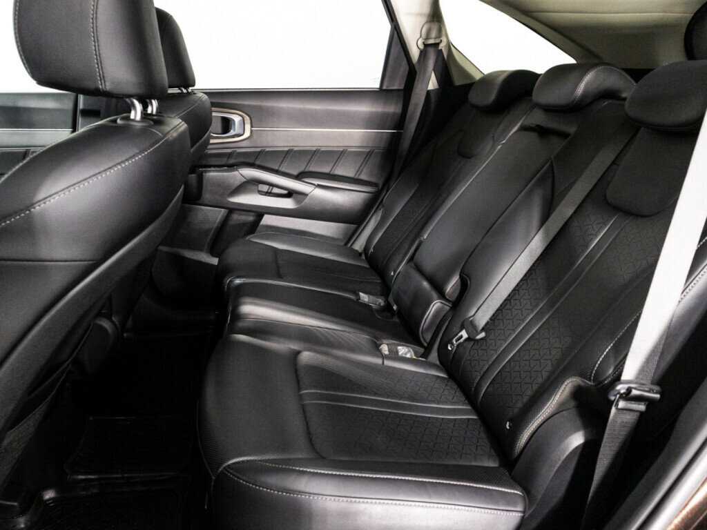 Купить Kia Sorento с пробегом. Фото: #10