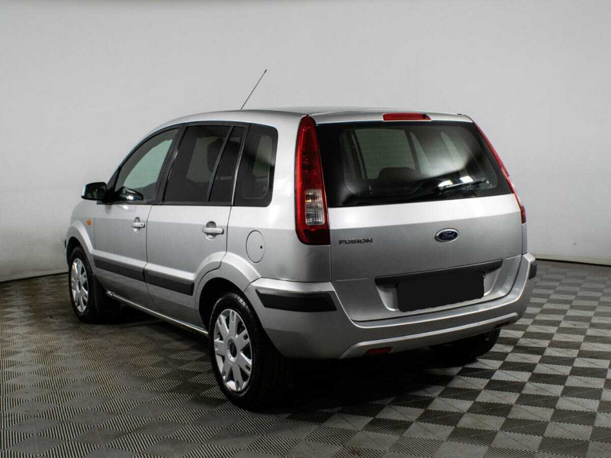 Купить Ford Fusion с пробегом. Фото: #5
