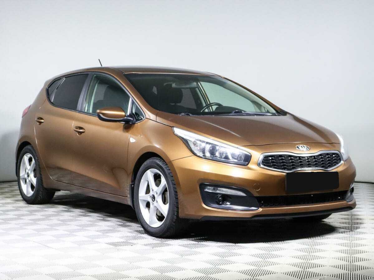 Купить Kia Ceed с пробегом. Фото: #2