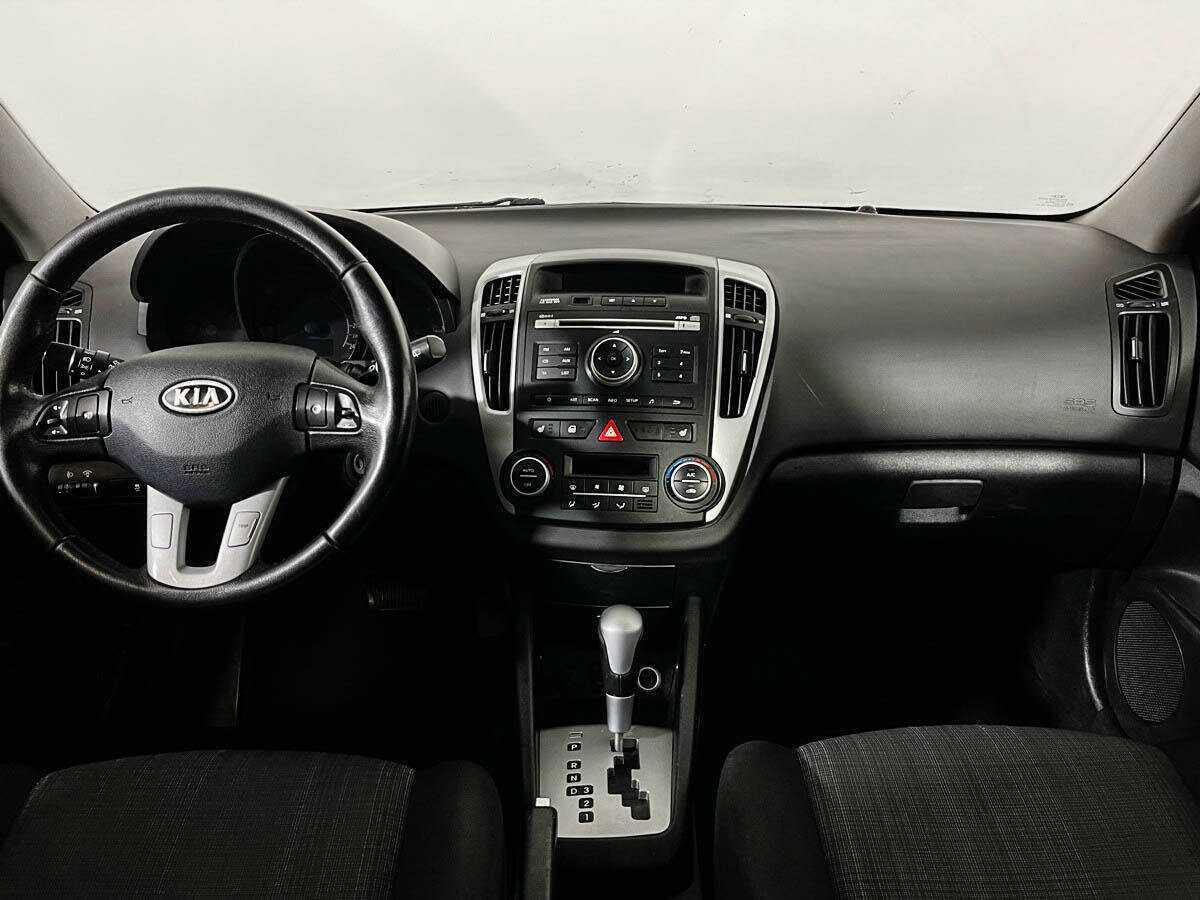 Купить Kia Ceed с пробегом. Фото: #11