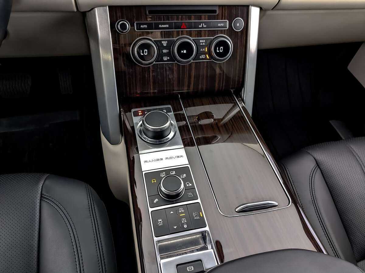 Купить Land Rover Range Rover с пробегом. Фото: #21