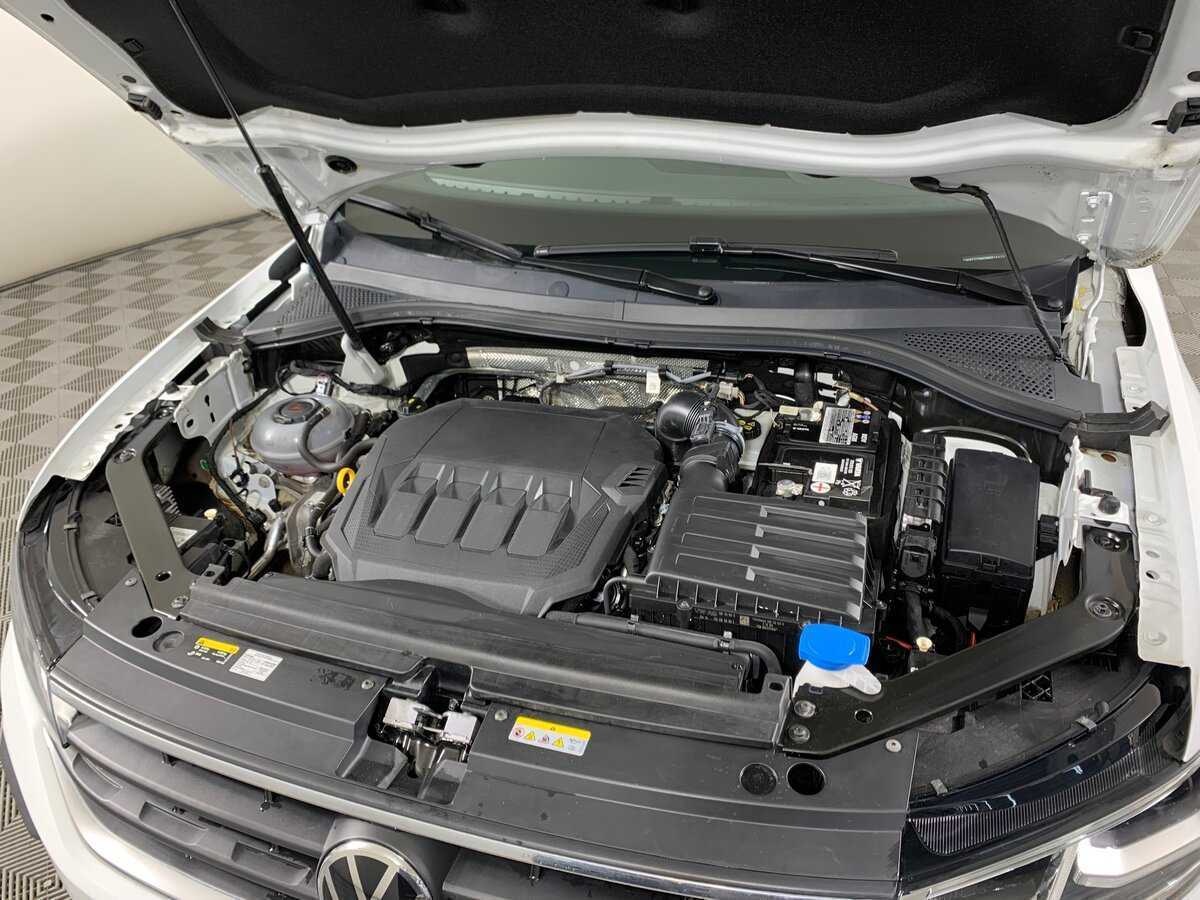 Купить Volkswagen Tiguan с пробегом. Фото: #10