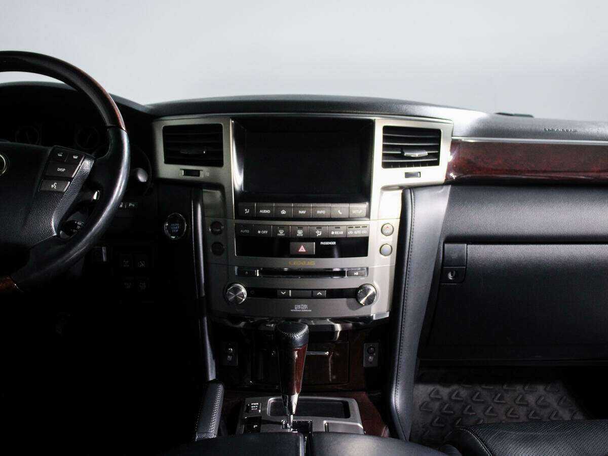 Купить Lexus LX с пробегом. Фото: #9