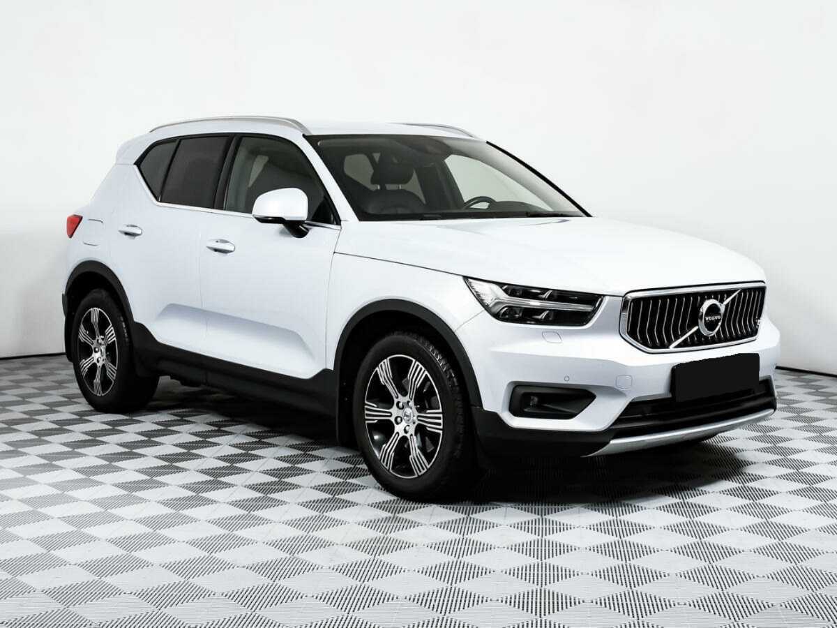 Купить Volvo XC40 с пробегом. Фото: #2