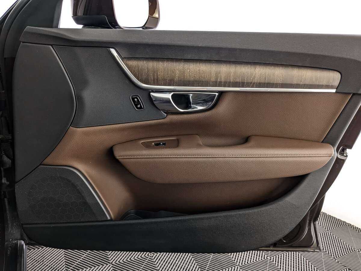 Купить Volvo V90 с пробегом. Фото: #20