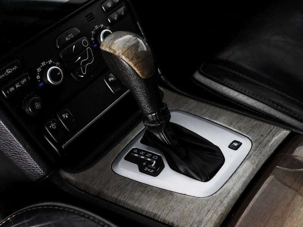 Купить Volvo XC90 с пробегом. Фото: #9