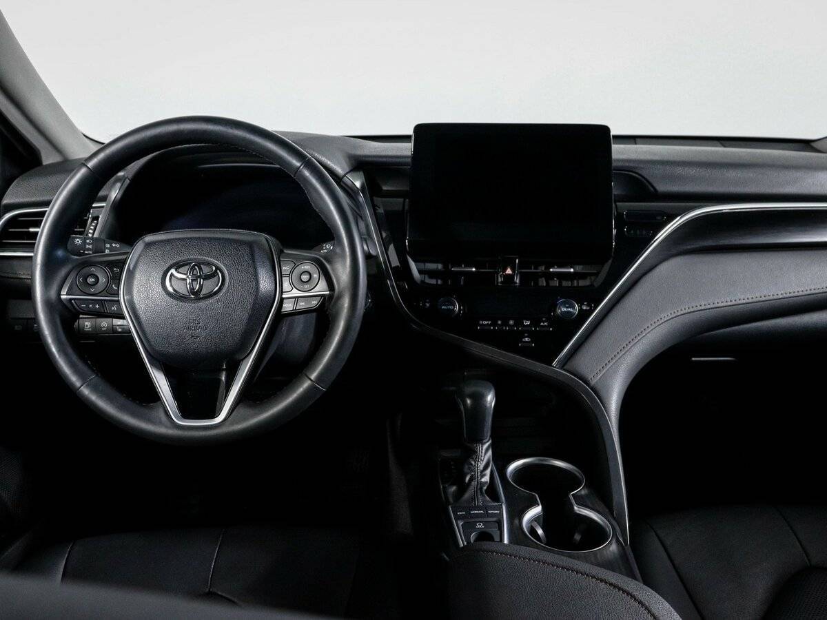 Купить Toyota Camry с пробегом. Фото: #11