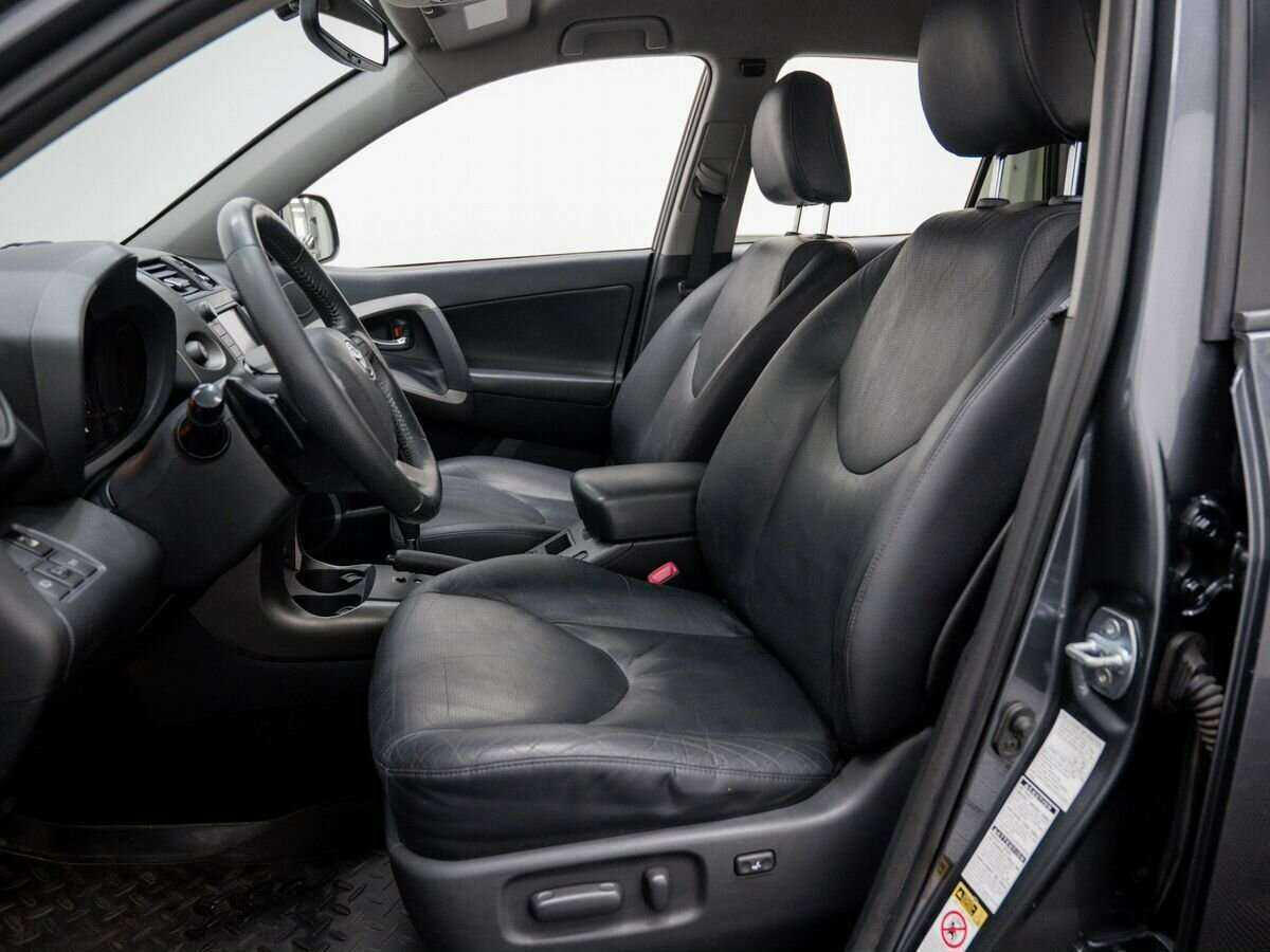 Купить Toyota RAV4 с пробегом. Фото: #14