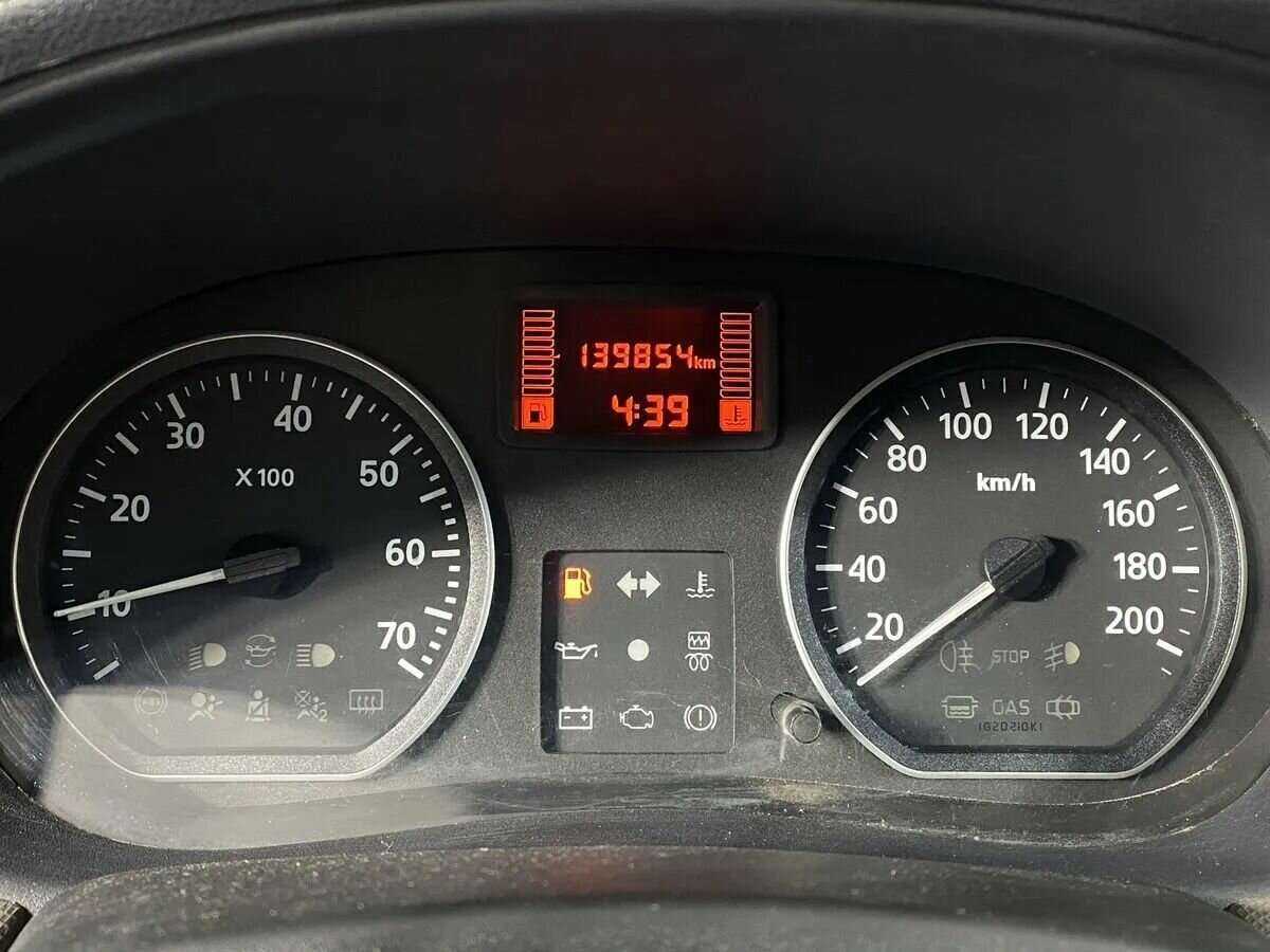 Купить Renault Logan с пробегом. Фото: #10