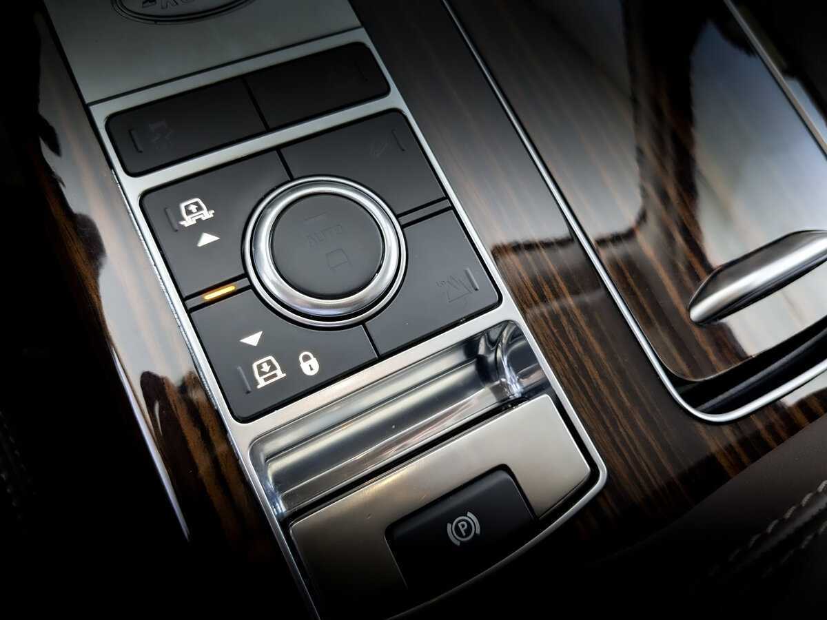 Купить Land Rover Range Rover с пробегом. Фото: #29
