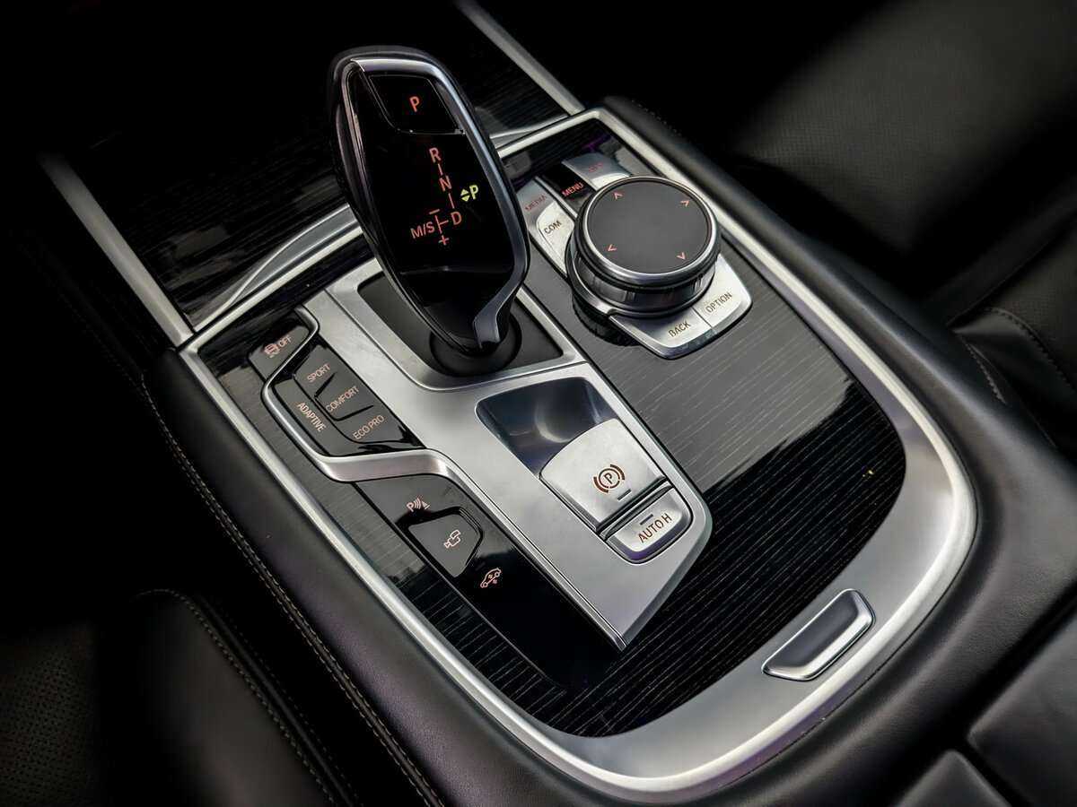 Купить BMW 7 серии с пробегом. Фото: #21