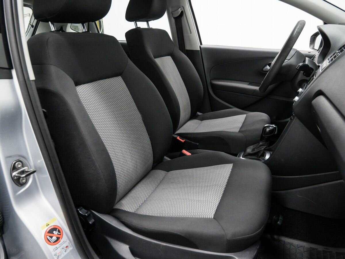 Купить Volkswagen Polo с пробегом. Фото: #8