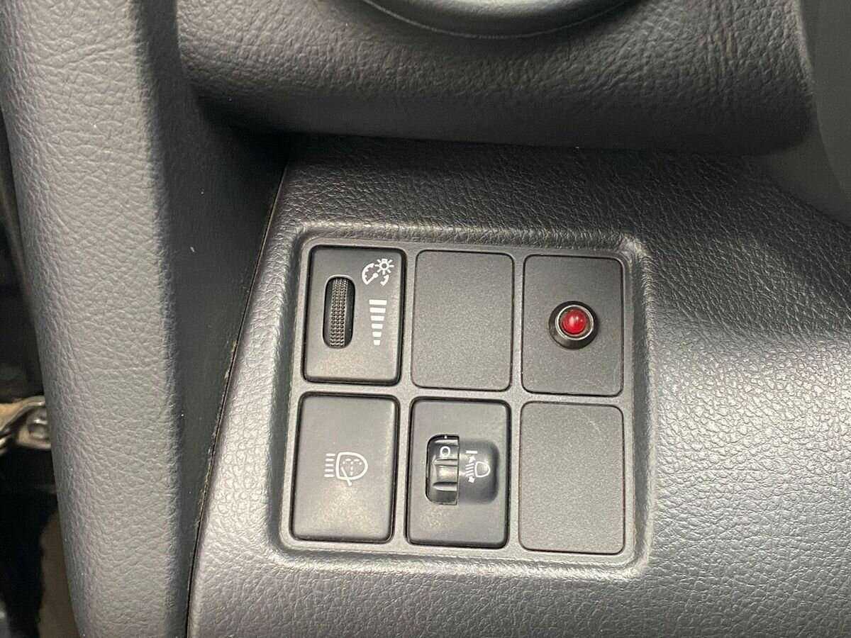 Купить Toyota RAV4 с пробегом. Фото: #14