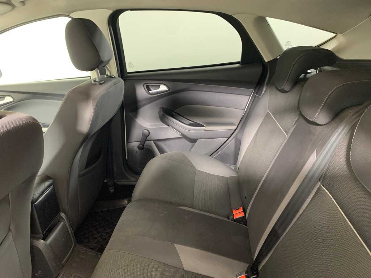 Купить Ford Focus с пробегом. Фото: #18