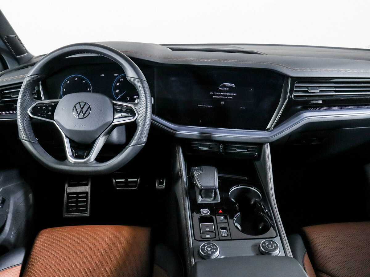 Купить Volkswagen Touareg с пробегом. Фото: #11