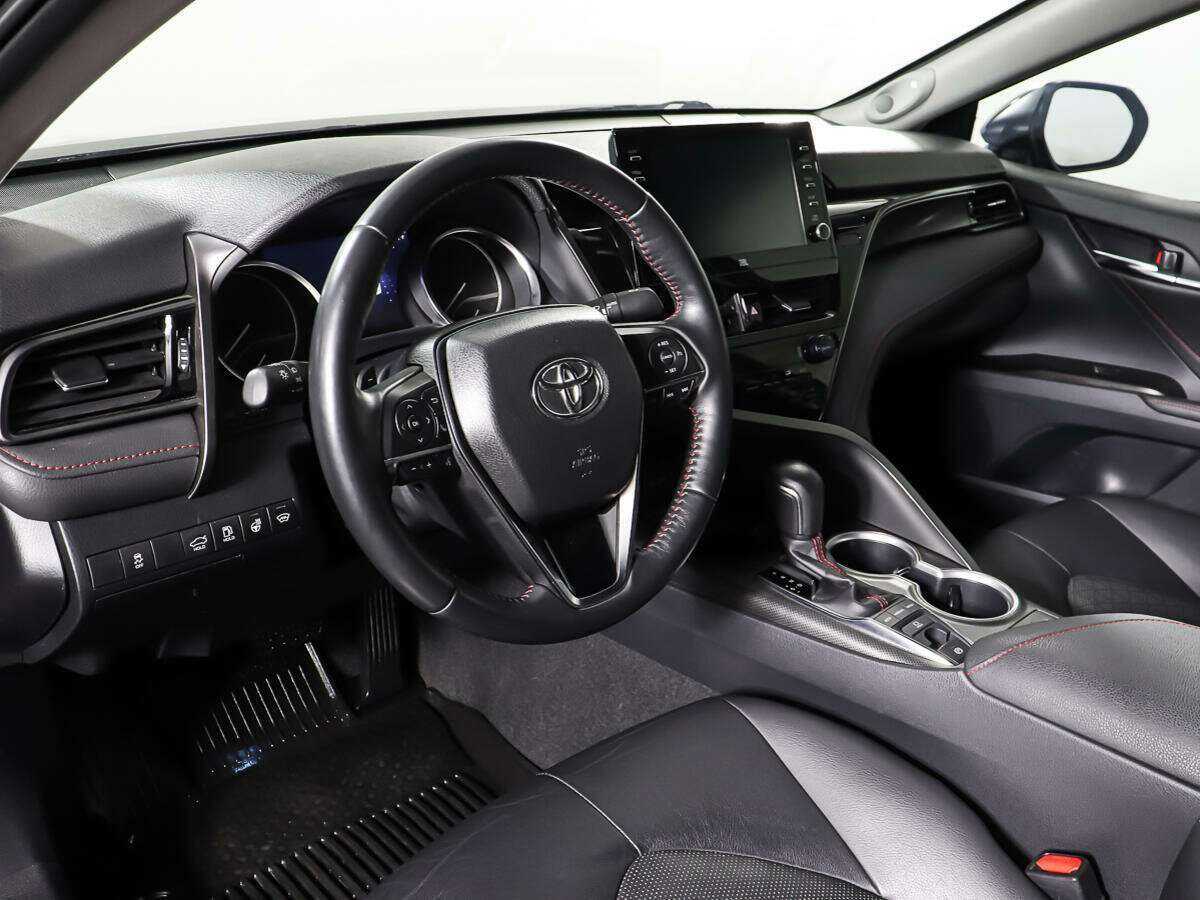 Купить Toyota Camry с пробегом. Фото: #12