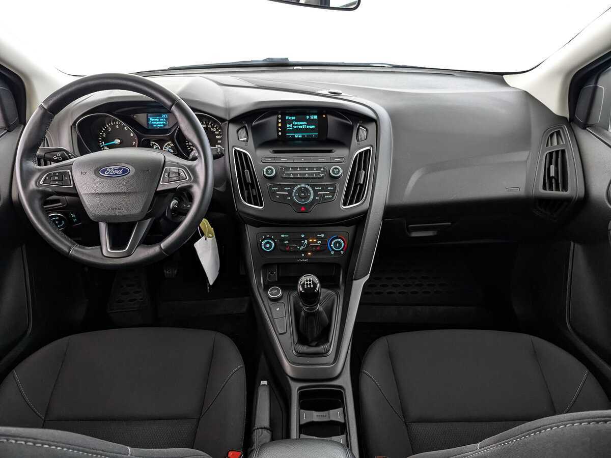 Купить Ford Focus с пробегом. Фото: #11