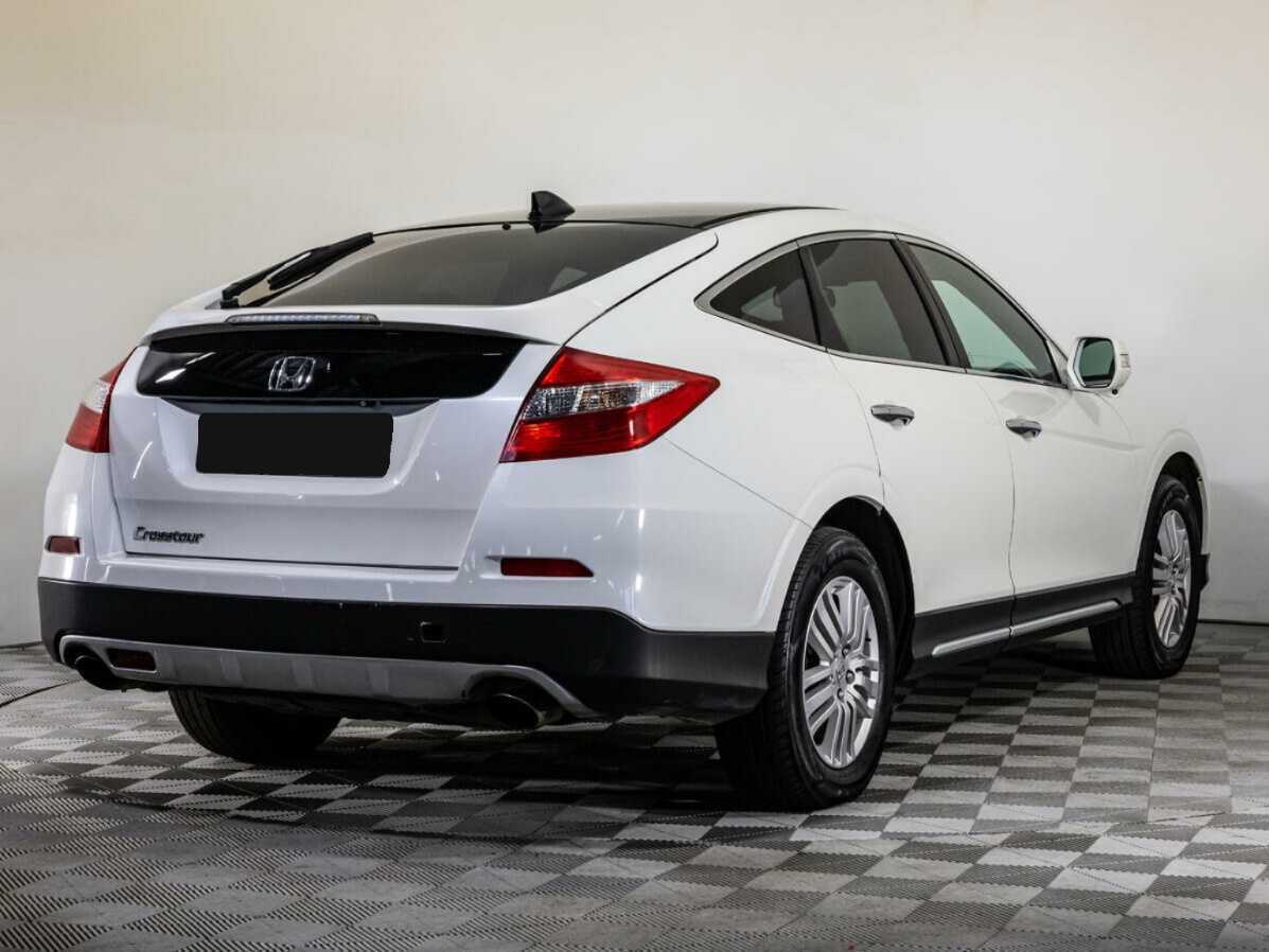 Купить Honda Crosstour с пробегом. Фото: #3