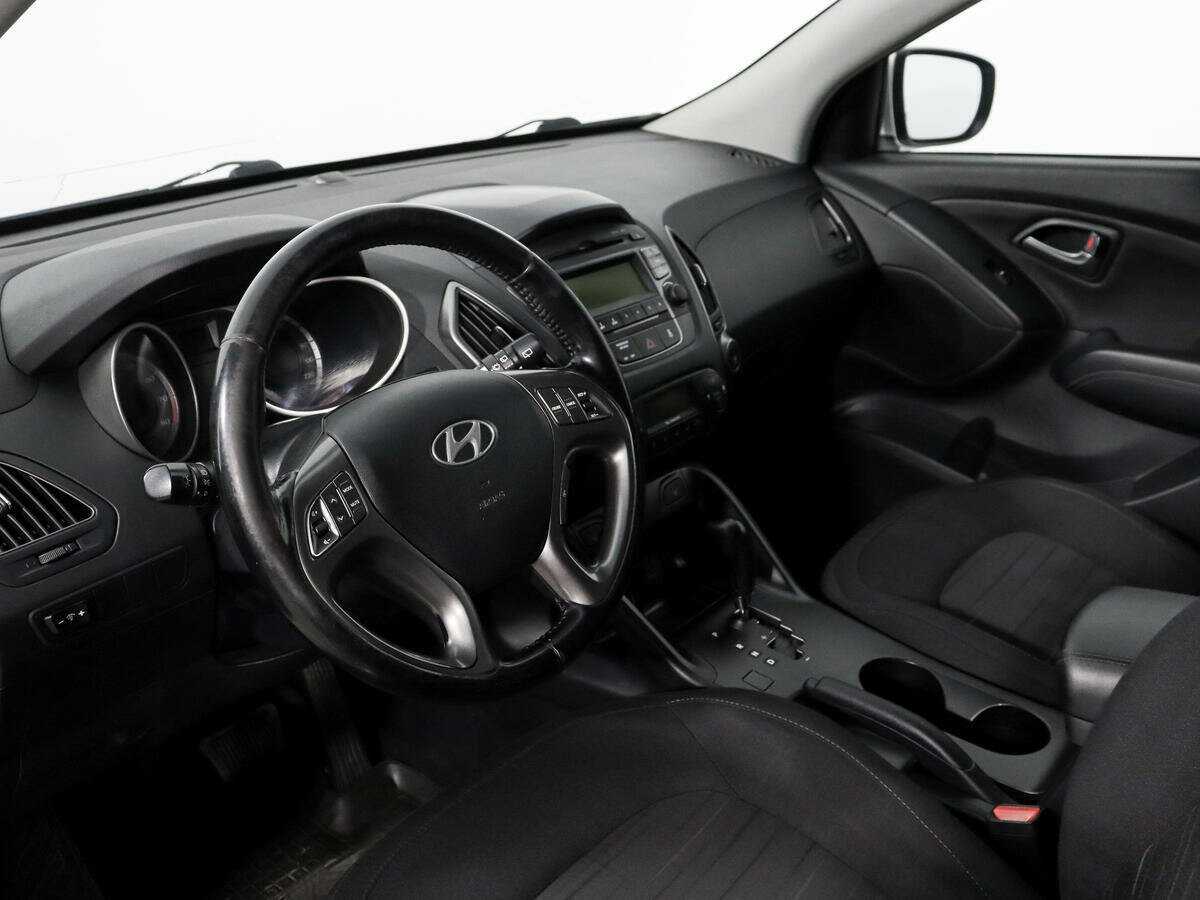 Купить Hyundai ix35 с пробегом. Фото: #8