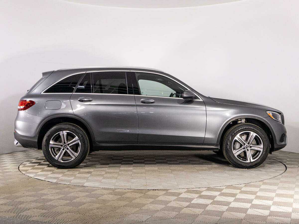 Купить Mercedes-Benz GLC с пробегом. Фото: #3